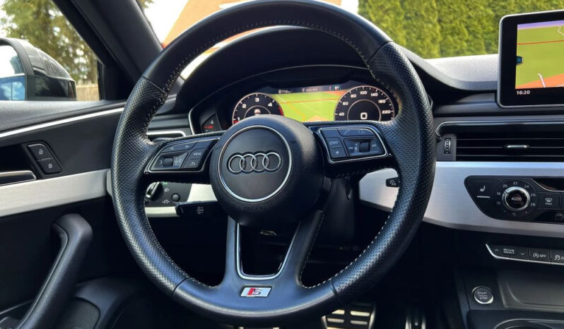 AUDI A4 Avant | FWD (przód) | Automatyczna | 190 KM | Czarny full