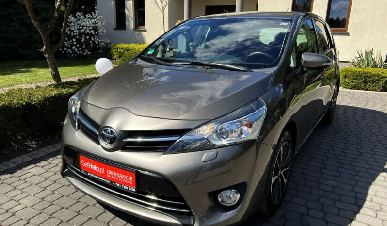 TOYOTA Verso | FWD (przód) | Manualna | 147 KM | Szary full