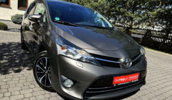 TOYOTA Verso | FWD (przód) | Manualna | 147 KM | Szary full