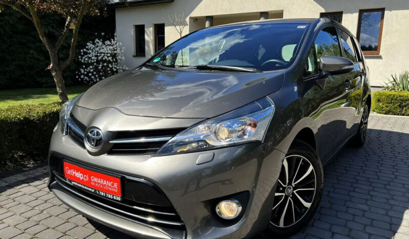 TOYOTA Verso | FWD (przód) | Manualna | 147 KM | Szary full