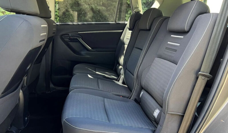 TOYOTA Verso | FWD (przód) | Manualna | 147 KM | Szary full