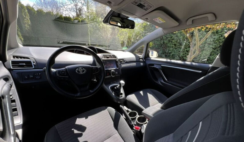 TOYOTA Verso | FWD (przód) | Manualna | 147 KM | Szary full