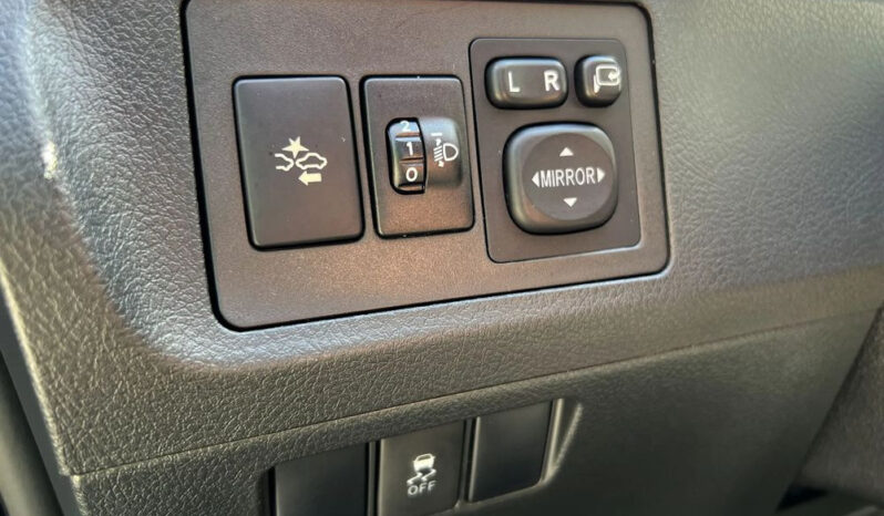 TOYOTA Verso | FWD (przód) | Manualna | 147 KM | Szary full