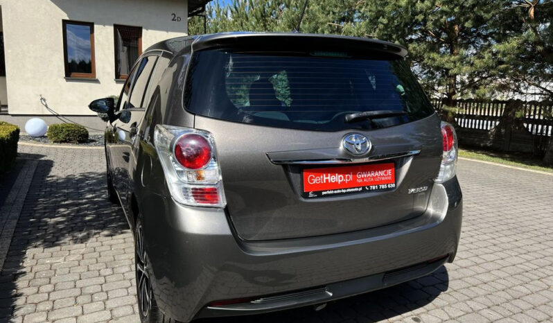 TOYOTA Verso | FWD (przód) | Manualna | 147 KM | Szary full