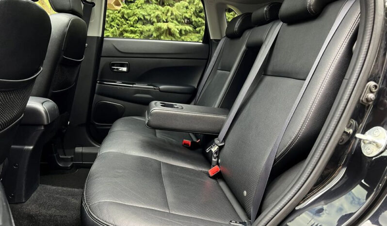 PEUGEOT 4008  | 4×4 (doł. ręcznie) | Manualna | 115 KM | Czarny full