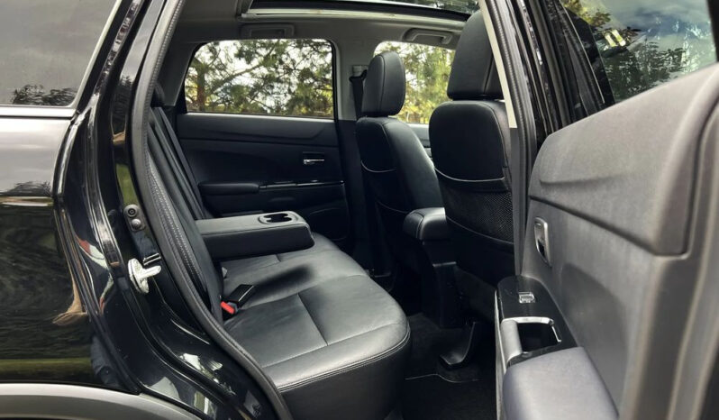 PEUGEOT 4008  | 4×4 (doł. ręcznie) | Manualna | 115 KM | Czarny full