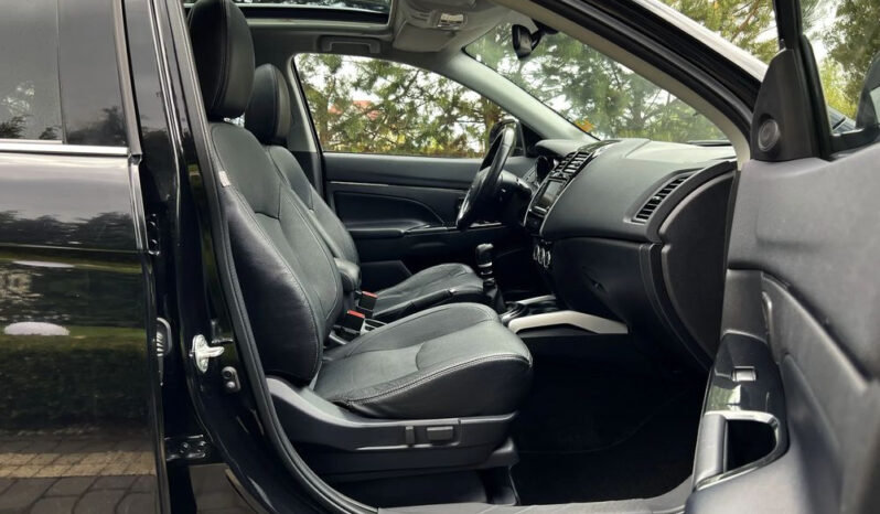 PEUGEOT 4008  | 4×4 (doł. ręcznie) | Manualna | 115 KM | Czarny full