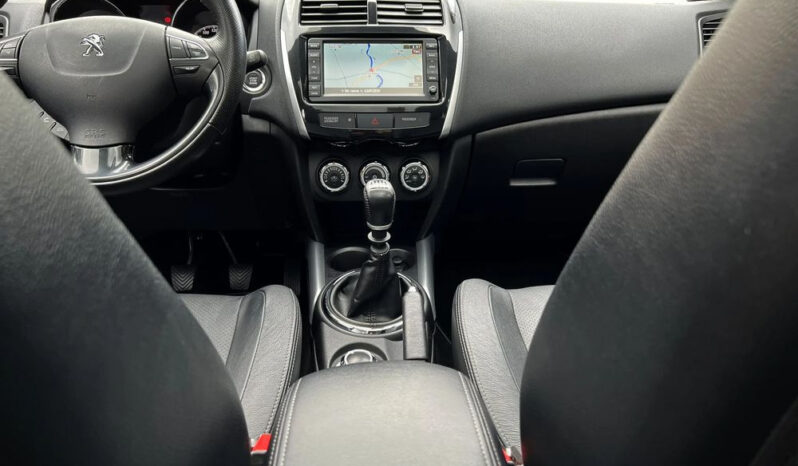 PEUGEOT 4008  | 4×4 (doł. ręcznie) | Manualna | 115 KM | Czarny full