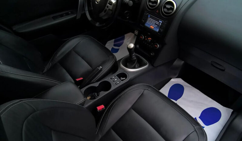 NISSAN Qashqai+2  | FWD (przód) | Manualna | 141 KM | Czarny full