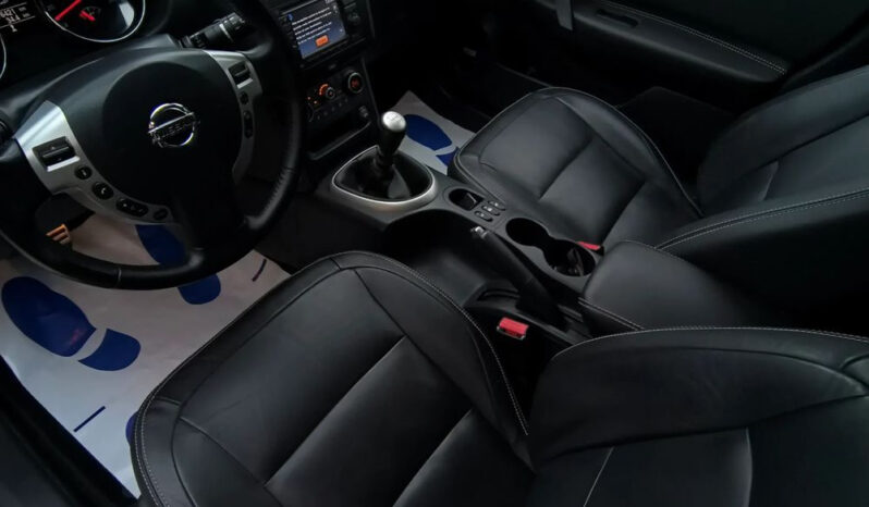 NISSAN Qashqai+2  | FWD (przód) | Manualna | 141 KM | Czarny full