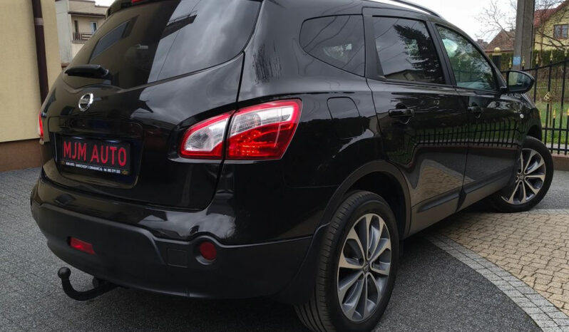 NISSAN Qashqai+2  | FWD (przód) | Manualna | 141 KM | Czarny full