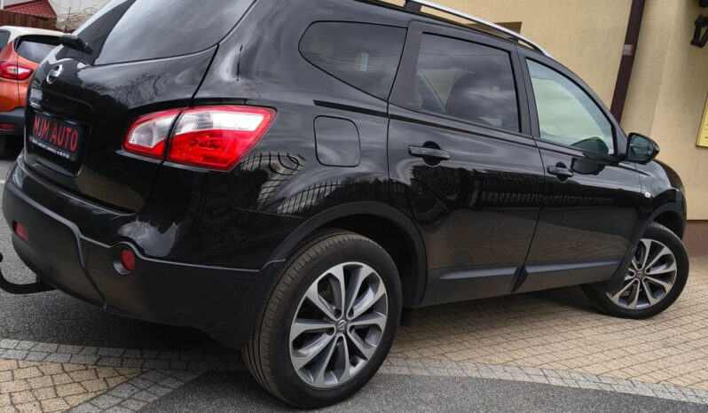 NISSAN Qashqai+2  | FWD (przód) | Manualna | 141 KM | Czarny full