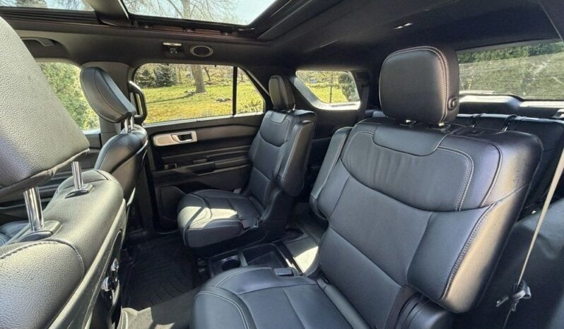 FORD Explorer  | 4×4 (doł. automatycznie) | Automatyczna | 401 KM | Czarny full