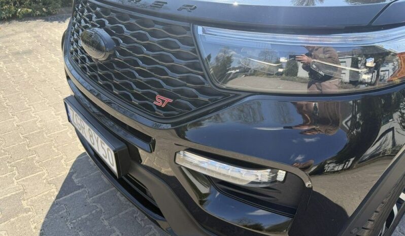 FORD Explorer  | 4×4 (doł. automatycznie) | Automatyczna | 401 KM | Czarny full