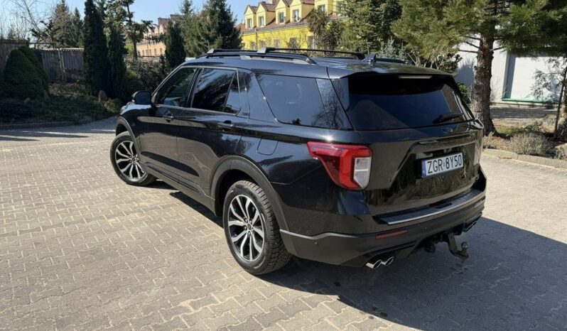 FORD Explorer  | 4×4 (doł. automatycznie) | Automatyczna | 401 KM | Czarny full