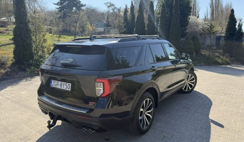 FORD Explorer  | 4×4 (doł. automatycznie) | Automatyczna | 401 KM | Czarny full