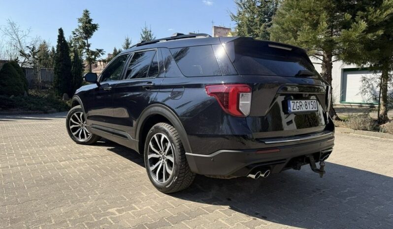 FORD Explorer  | 4×4 (doł. automatycznie) | Automatyczna | 401 KM | Czarny full