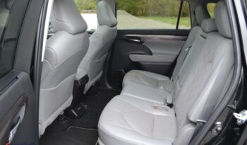 TOYOTA Highlander | 4×4 (doł. automatycznie) | Automatyczna | 248 KM | Czarny full