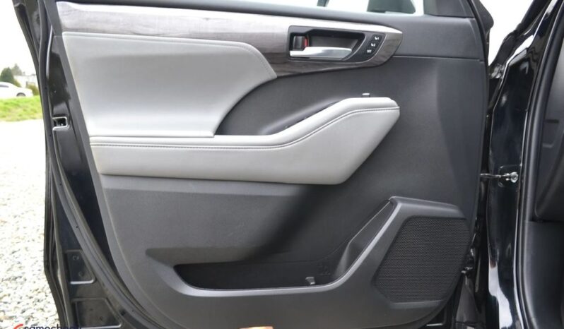 TOYOTA Highlander | 4×4 (doł. automatycznie) | Automatyczna | 248 KM | Czarny full