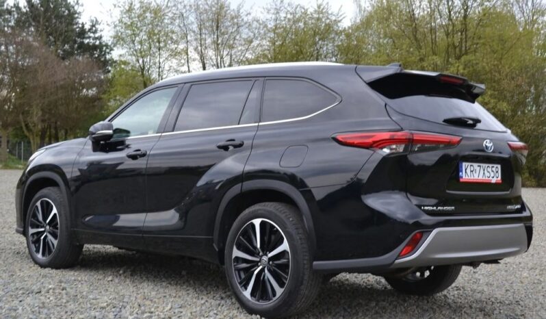 TOYOTA Highlander | 4×4 (doł. automatycznie) | Automatyczna | 248 KM | Czarny full