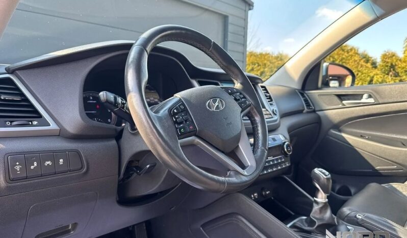 HYUNDAI Tucson  | FWD (przód) | Manualna | 141 KM | Niebieski full