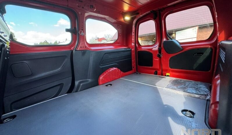 PEUGEOT Partner  | 4×4 (doł. ręcznie) | Manualna | 131 KM | Czerwony full