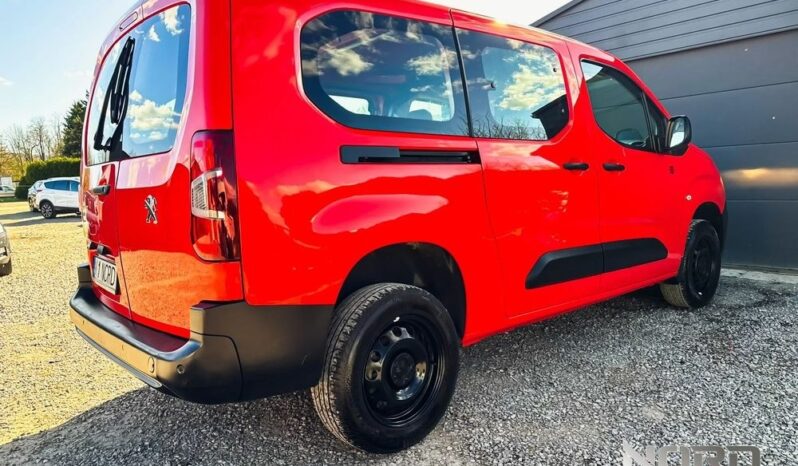 PEUGEOT Partner  | 4×4 (doł. ręcznie) | Manualna | 131 KM | Czerwony full