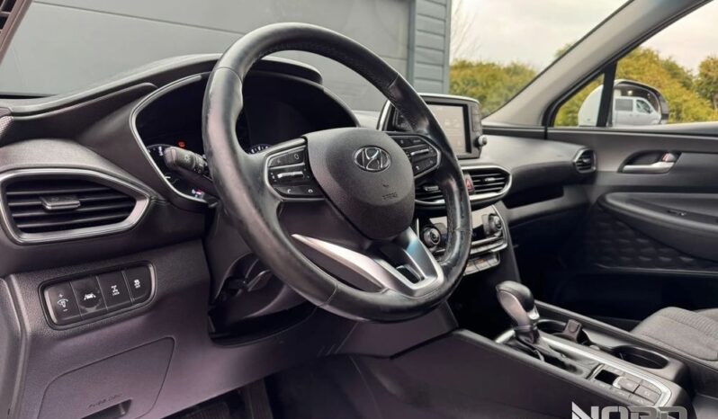 HYUNDAI Santa Fe | 4×4 (doł. automatycznie) | Automatyczna | 185 KM | Biały full