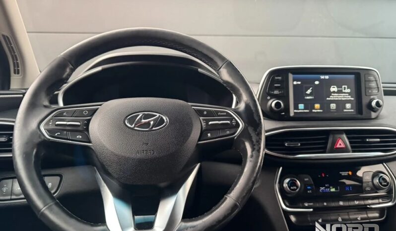HYUNDAI Santa Fe | 4×4 (doł. automatycznie) | Automatyczna | 185 KM | Biały full