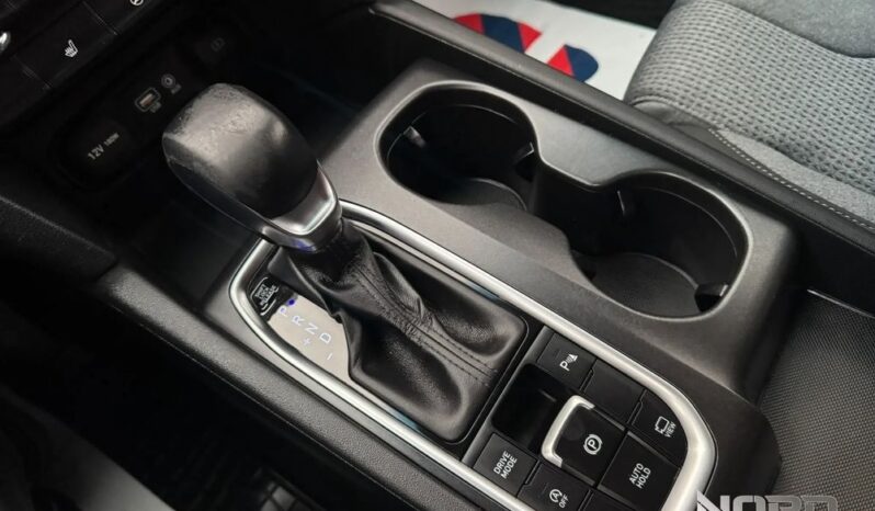 HYUNDAI Santa Fe | 4×4 (doł. automatycznie) | Automatyczna | 185 KM | Biały full