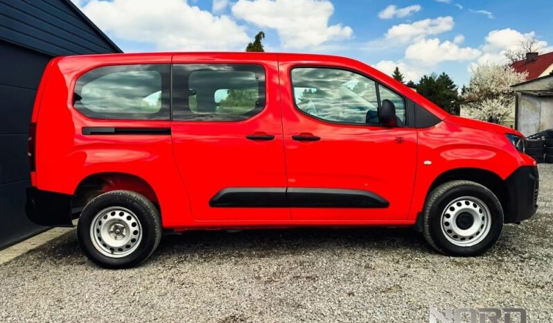 PEUGEOT Partner  | 4×4 (doł. ręcznie) | Manualna | 131 KM | Czerwony full