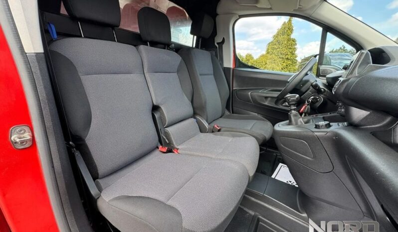 PEUGEOT Partner  | 4×4 (doł. ręcznie) | Manualna | 131 KM | Czerwony full