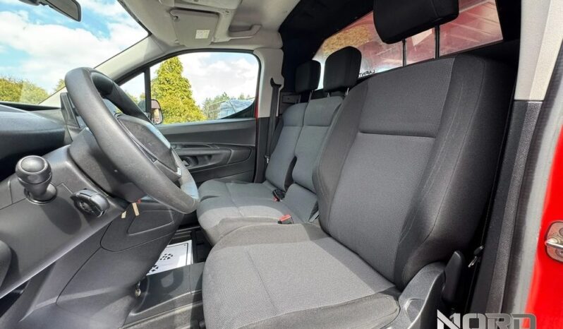 PEUGEOT Partner  | 4×4 (doł. ręcznie) | Manualna | 131 KM | Czerwony full