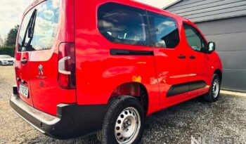 PEUGEOT Partner  | 4×4 (doł. ręcznie) | Manualna | 131 KM | Czerwony full