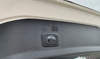 FORD Kuga  | 4×4 (stały) | Automatyczna | 150 KM | Biały full