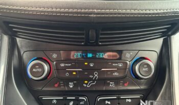 FORD Kuga  | 4×4 (stały) | Automatyczna | 150 KM | Biały full