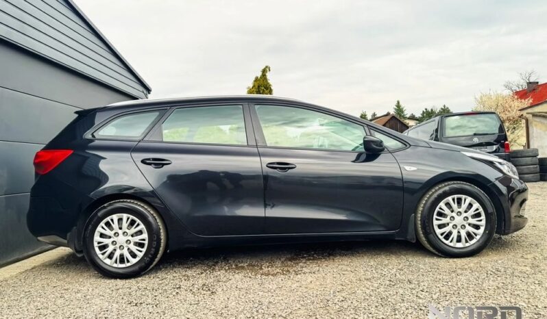 KIA Ceed  | FWD (przód) | Manualna | 110 KM | Czarny full