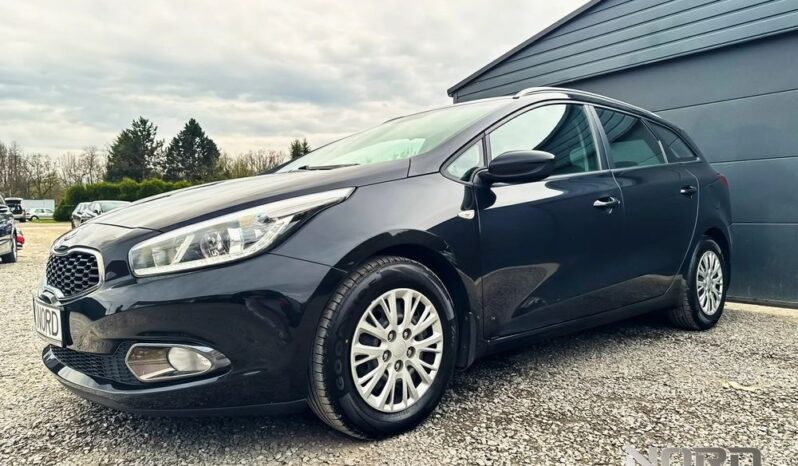 KIA Ceed  | FWD (przód) | Manualna | 110 KM | Czarny full