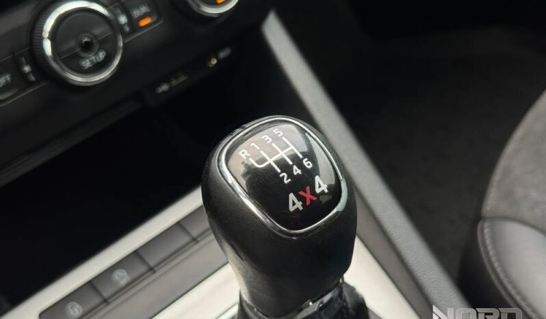SKODA Octavia  | 4×4 (stały) | Manualna | 150 KM | Srebrny full