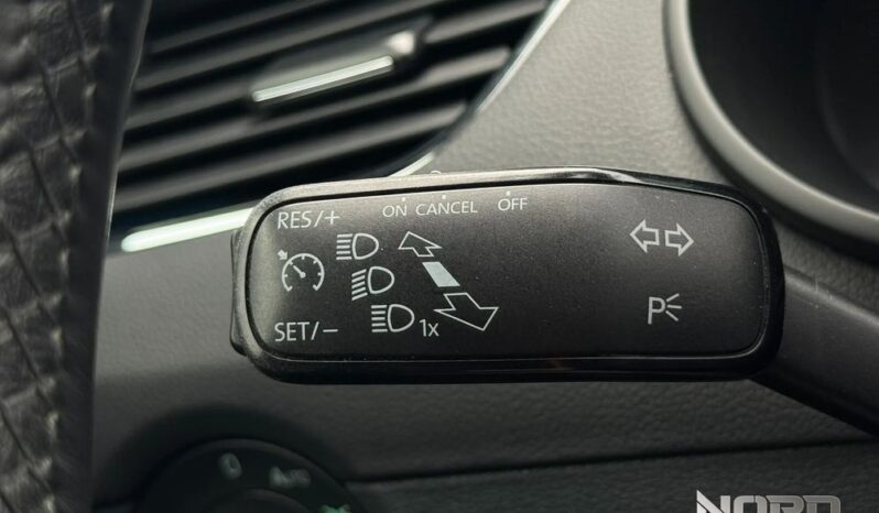 SKODA Octavia  | 4×4 (stały) | Manualna | 150 KM | Srebrny full