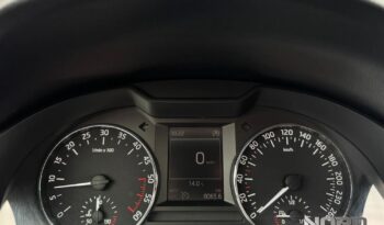 SKODA Octavia  | 4×4 (stały) | Manualna | 150 KM | Srebrny full