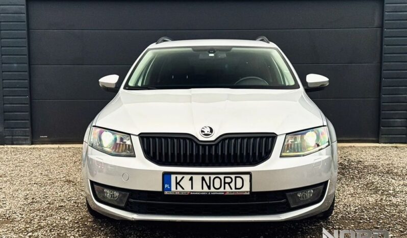 SKODA Octavia  | 4×4 (stały) | Manualna | 150 KM | Srebrny full