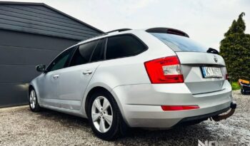 SKODA Octavia  | 4×4 (stały) | Manualna | 150 KM | Srebrny full