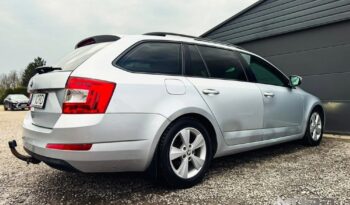 SKODA Octavia  | 4×4 (stały) | Manualna | 150 KM | Srebrny full