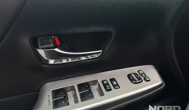 TOYOTA Prius+  | FWD (przód) | Automatyczna | 136 KM | Biały full