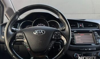 KIA Ceed  | FWD (przód) | Manualna | 135 KM | Beżowy full