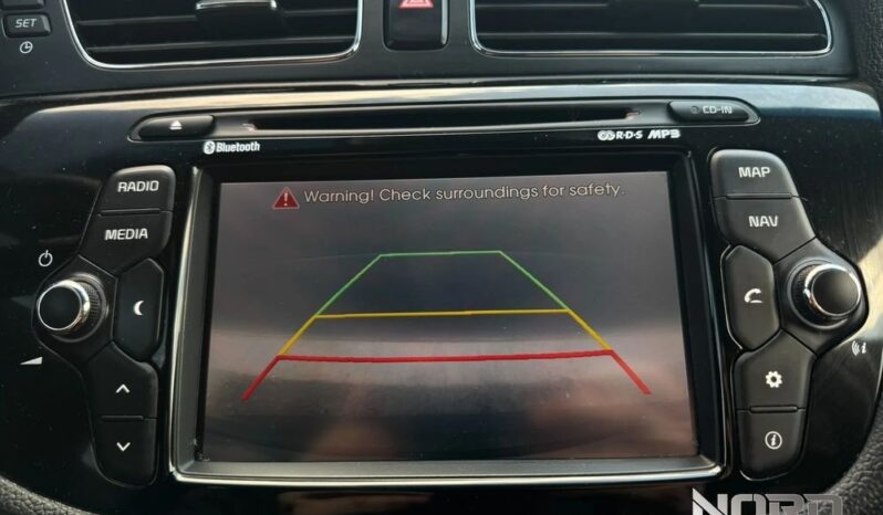 KIA Ceed  | FWD (przód) | Manualna | 135 KM | Beżowy full