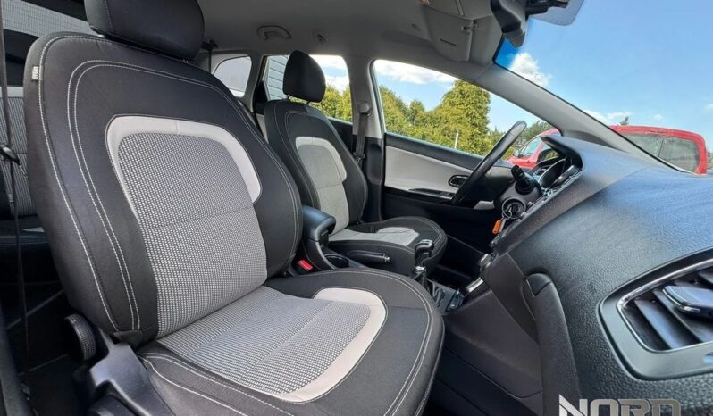 KIA Ceed  | FWD (przód) | Manualna | 135 KM | Beżowy full