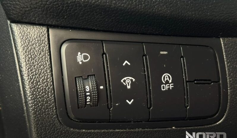 KIA Ceed  | FWD (przód) | Manualna | 135 KM | Beżowy full