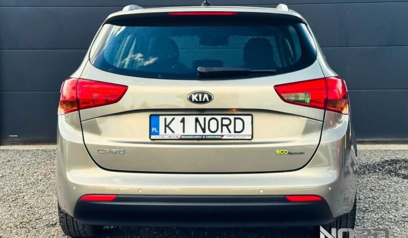 KIA Ceed  | FWD (przód) | Manualna | 135 KM | Beżowy full